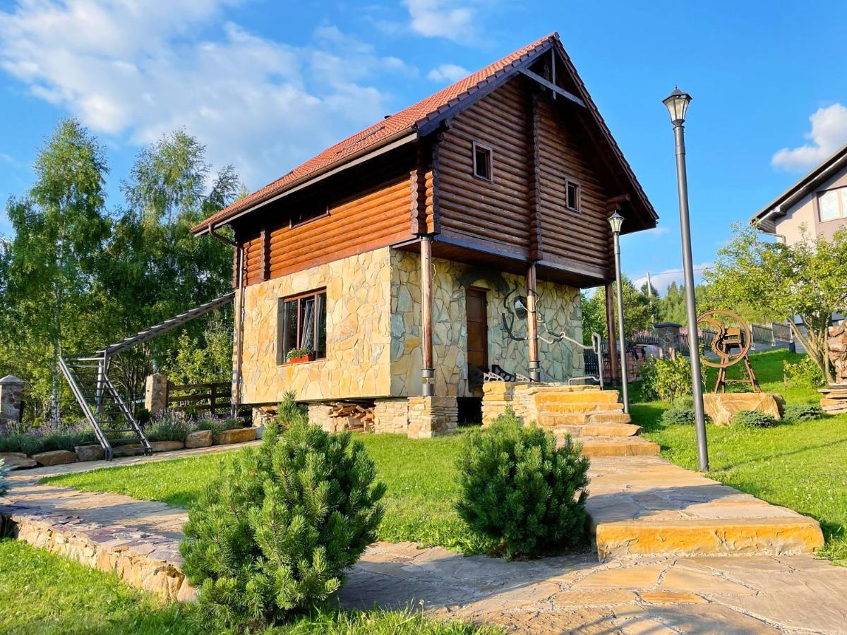 Villa Zoryany Dvir Skhidnytsia Екстериор снимка