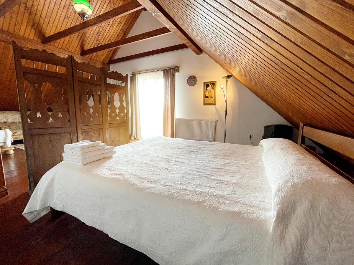 Villa Zoryany Dvir Skhidnytsia Екстериор снимка