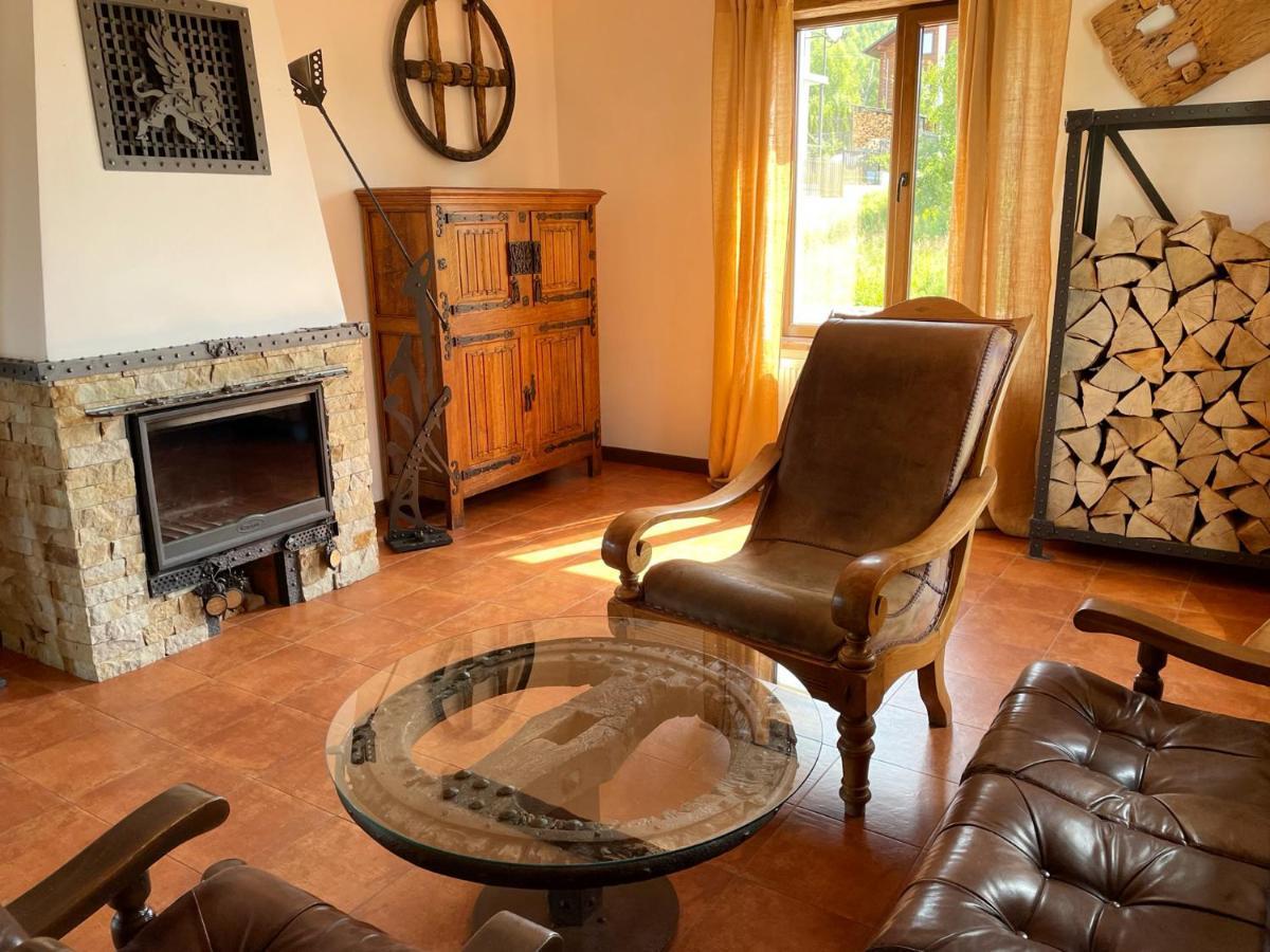 Villa Zoryany Dvir Skhidnytsia Екстериор снимка