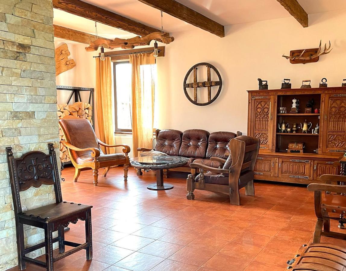 Villa Zoryany Dvir Skhidnytsia Екстериор снимка